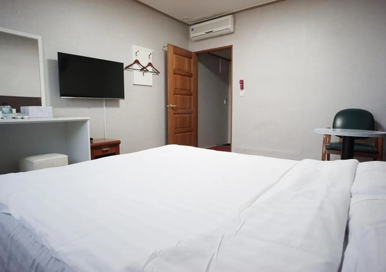 Apple Hotel Jeju